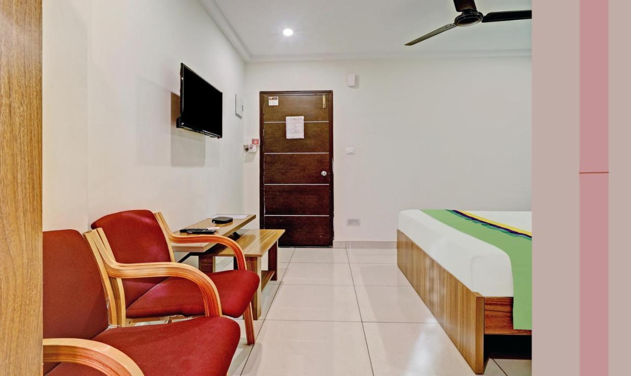 Treebo Sai Suites Inn Nagavara Bangalore Exteriör bild